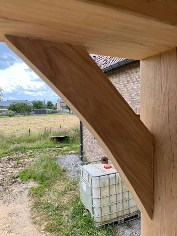 Aisselier — photo d'un chantier Taïga