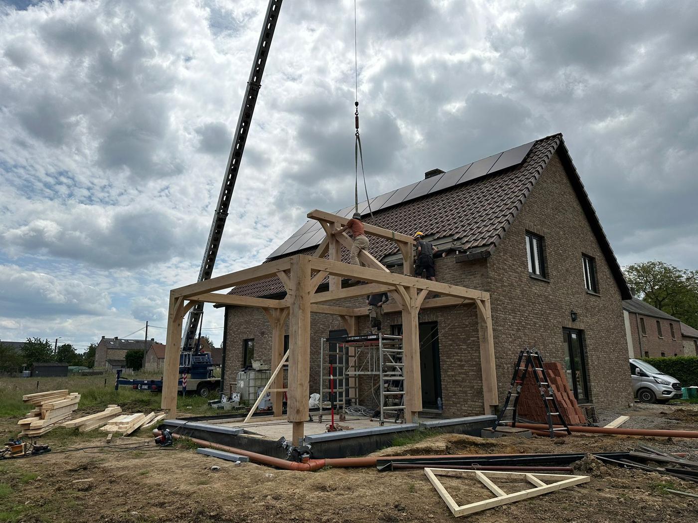 Annexe à croupes et carport en chêne — La Bruyère — étape 1