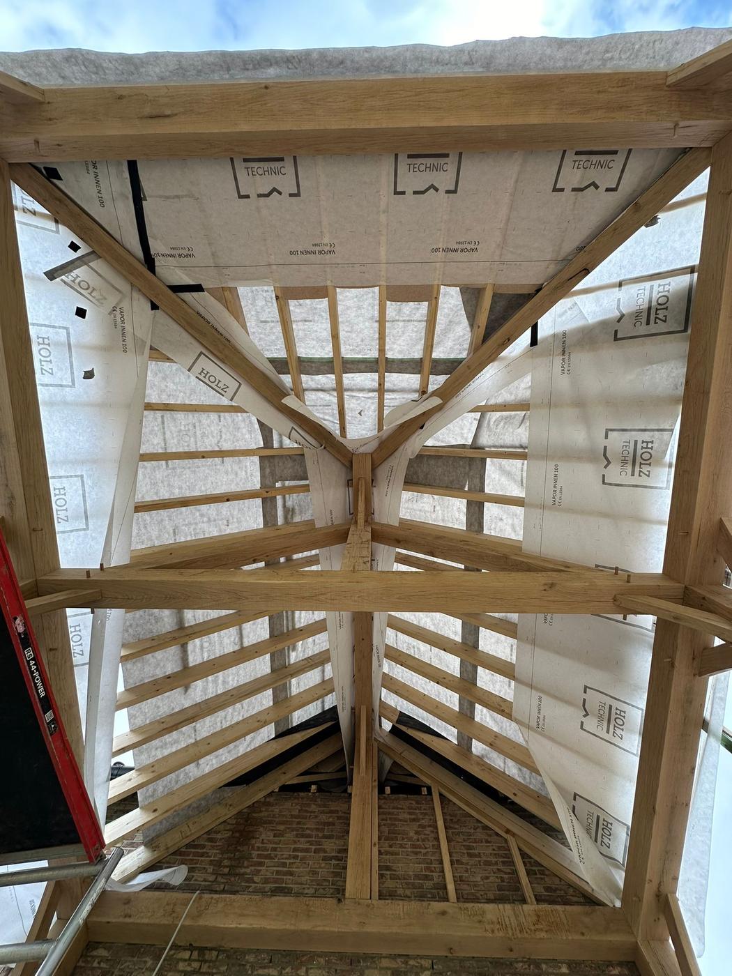 Annexe à croupes et carport en chêne — La Bruyère — étape 1