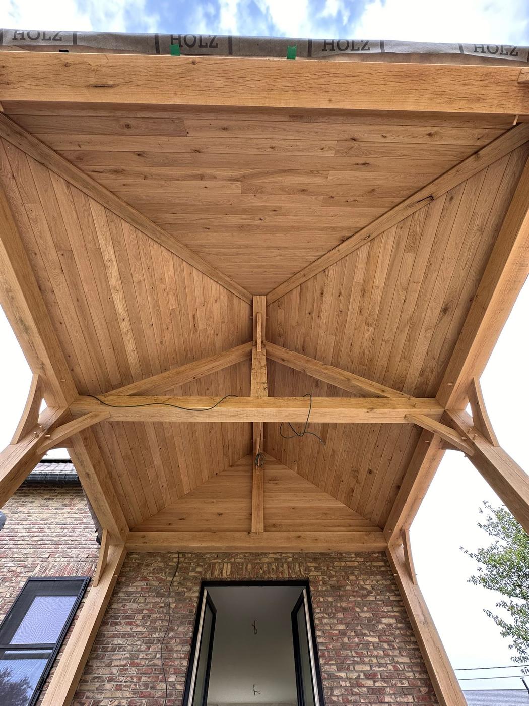 Annexe à croupes et carport en chêne — La Bruyère — étape 1
