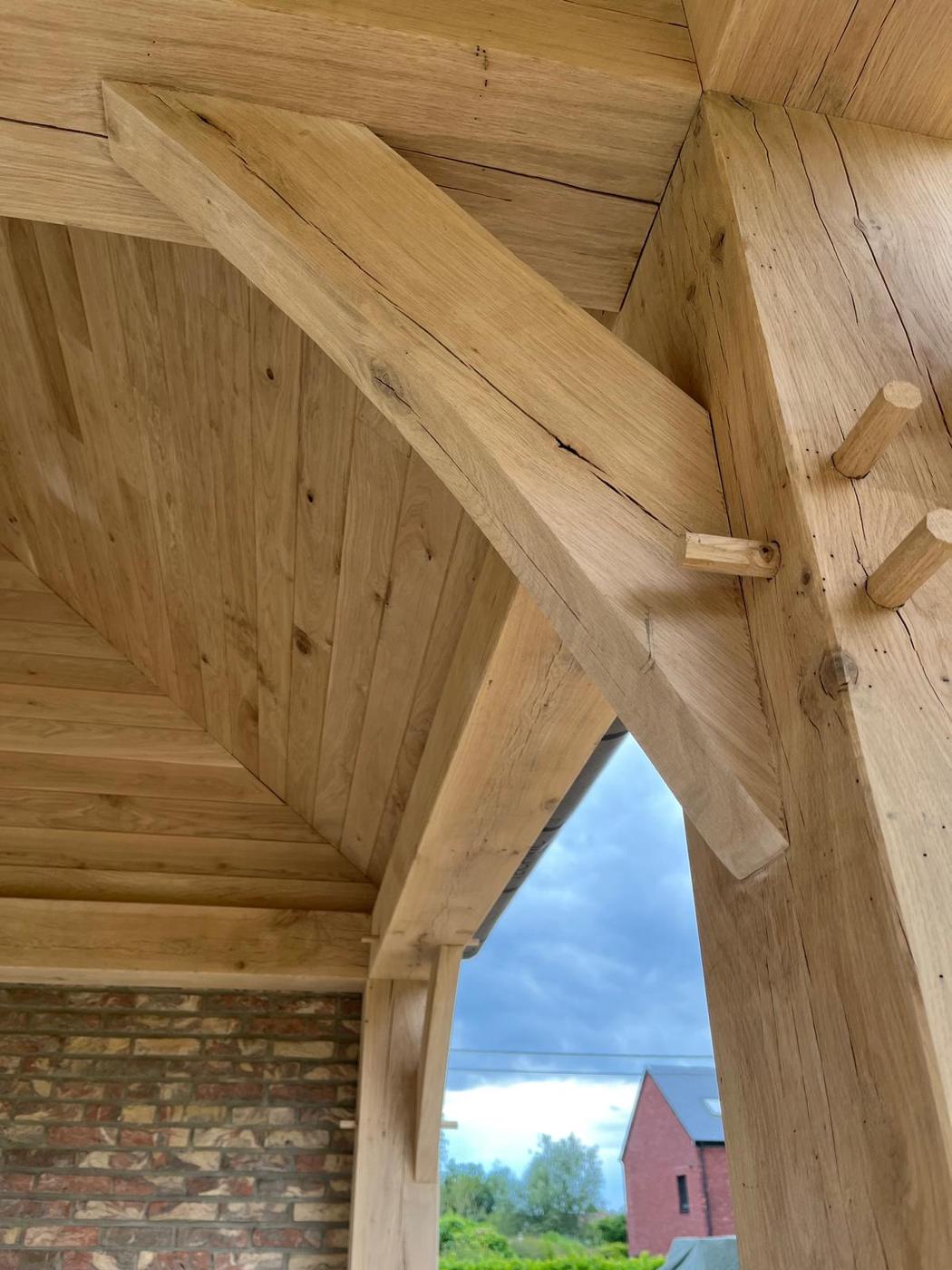 Annexe à croupes et carport en chêne — La Bruyère — étape 1