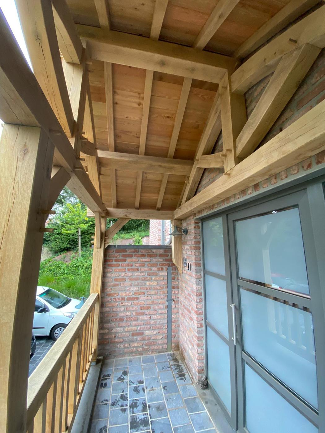 Auvent en chêne puis bow-window habillé — Grez-Doiceau — étape 2