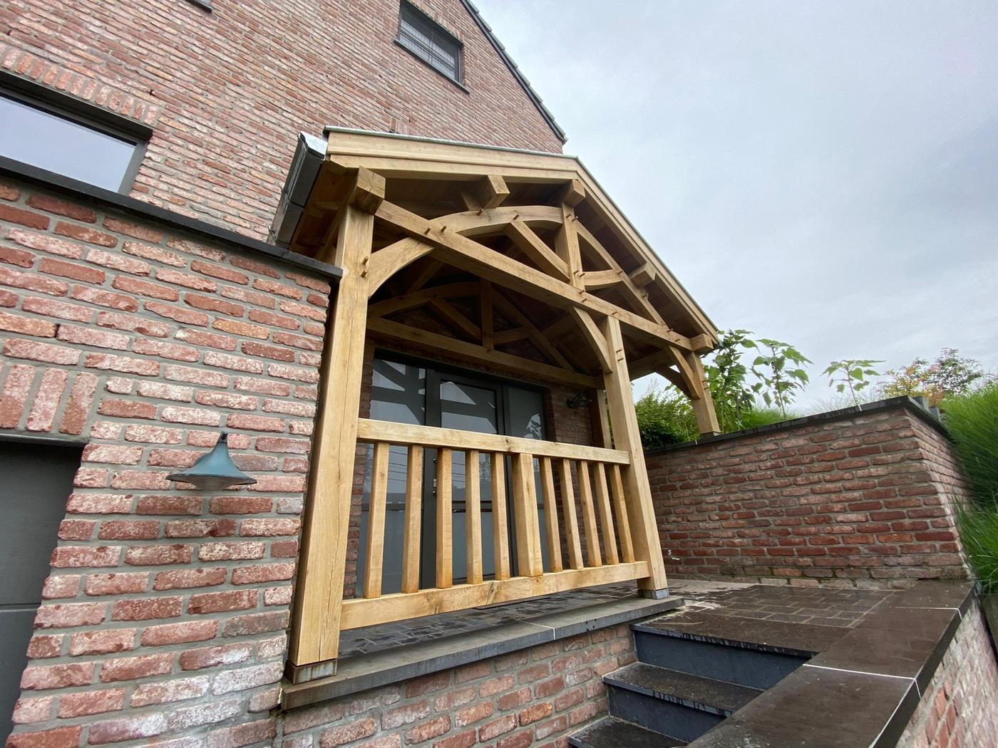 Auvent en chêne puis bow-window habillé — Grez-Doiceau — étape 2
