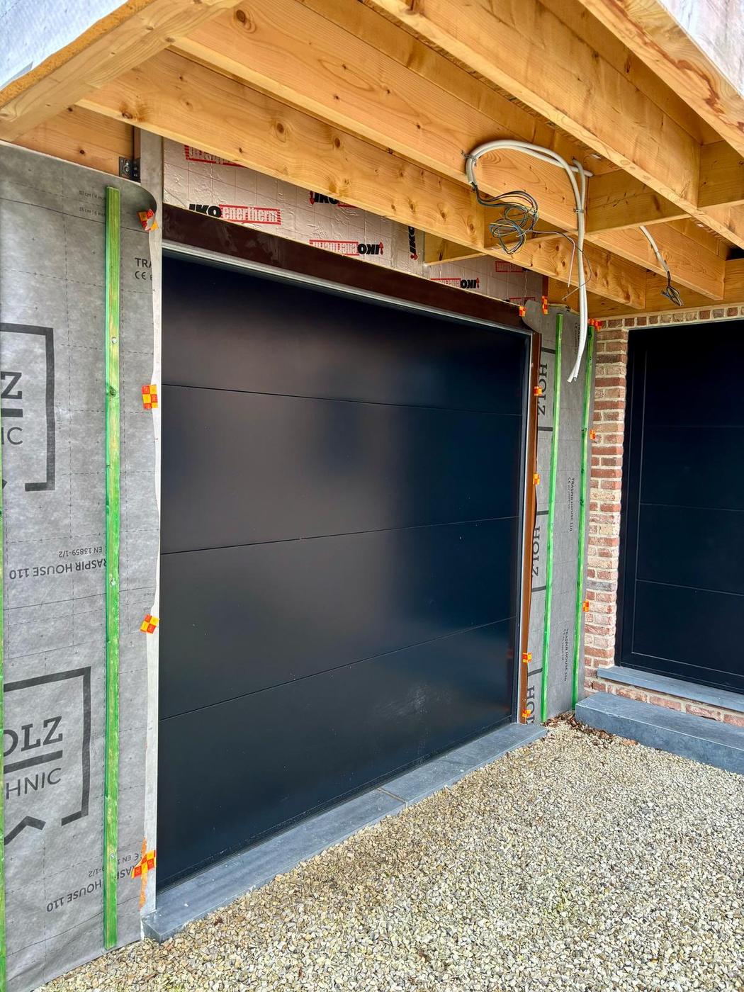 Bardage vertical d’un garage — Ottignies-Louvain-la-Neuve — étape 1