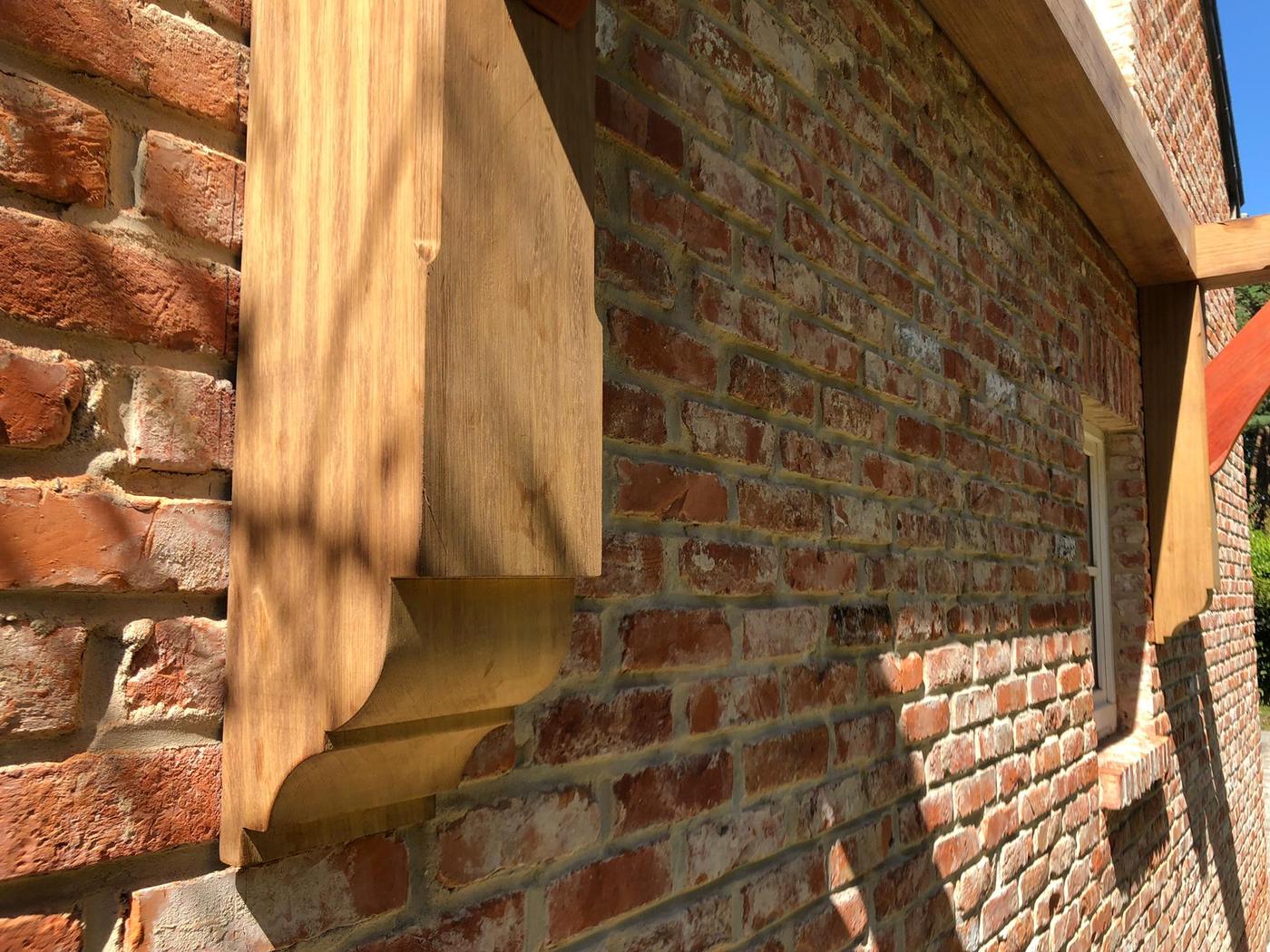 Escalier extérieur et balcon en iroko — Chaumont-Gistoux — étape 1