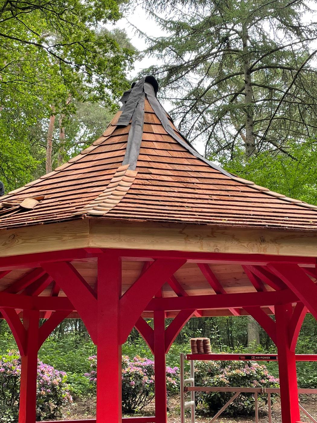 Kiosque à charpente octogonale courbe — Genappe — étape 3