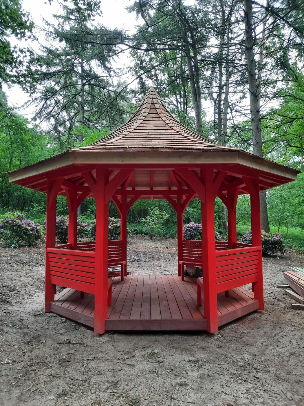 Kiosque à charpente octogonale courbe — Genappe — étape 3