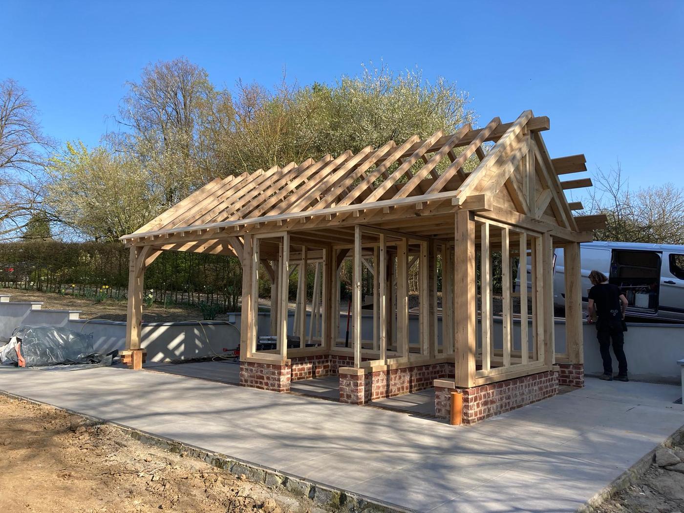 Pool-house en chêne à oculus — Lasne — étape 1