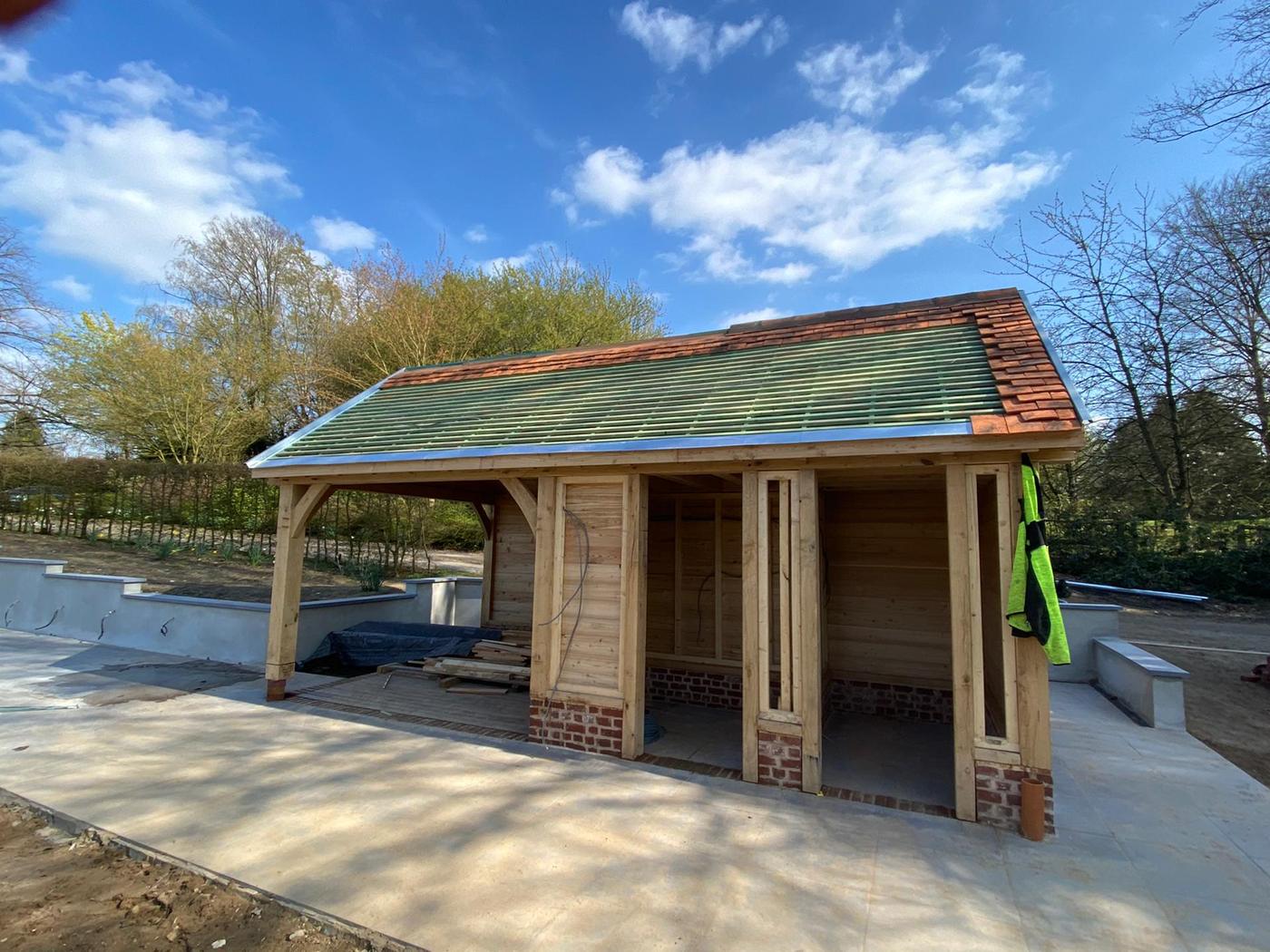 Pool-house en chêne à oculus — Lasne — étape 2
