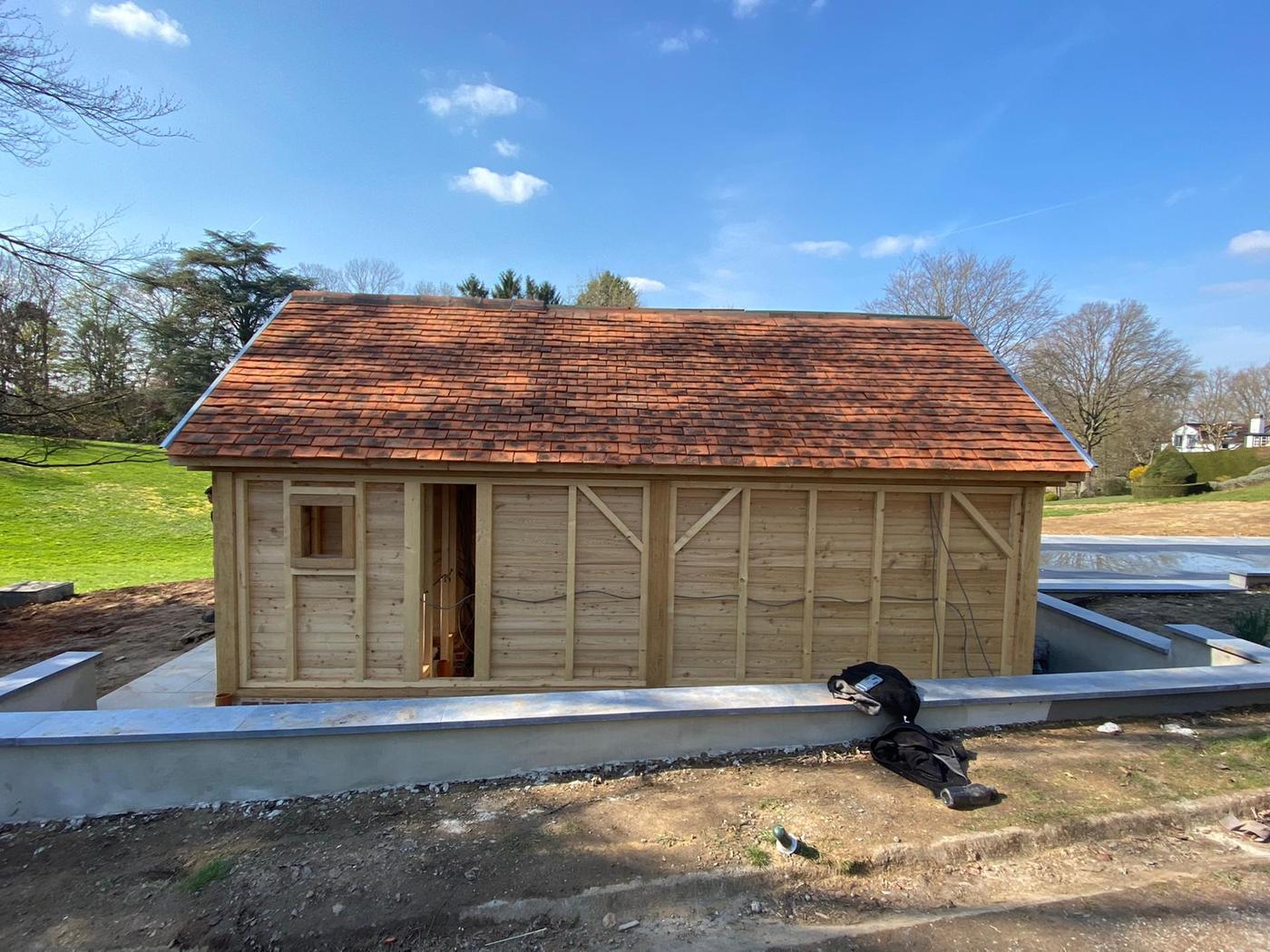 Pool-house en chêne à oculus — Lasne — étape 2