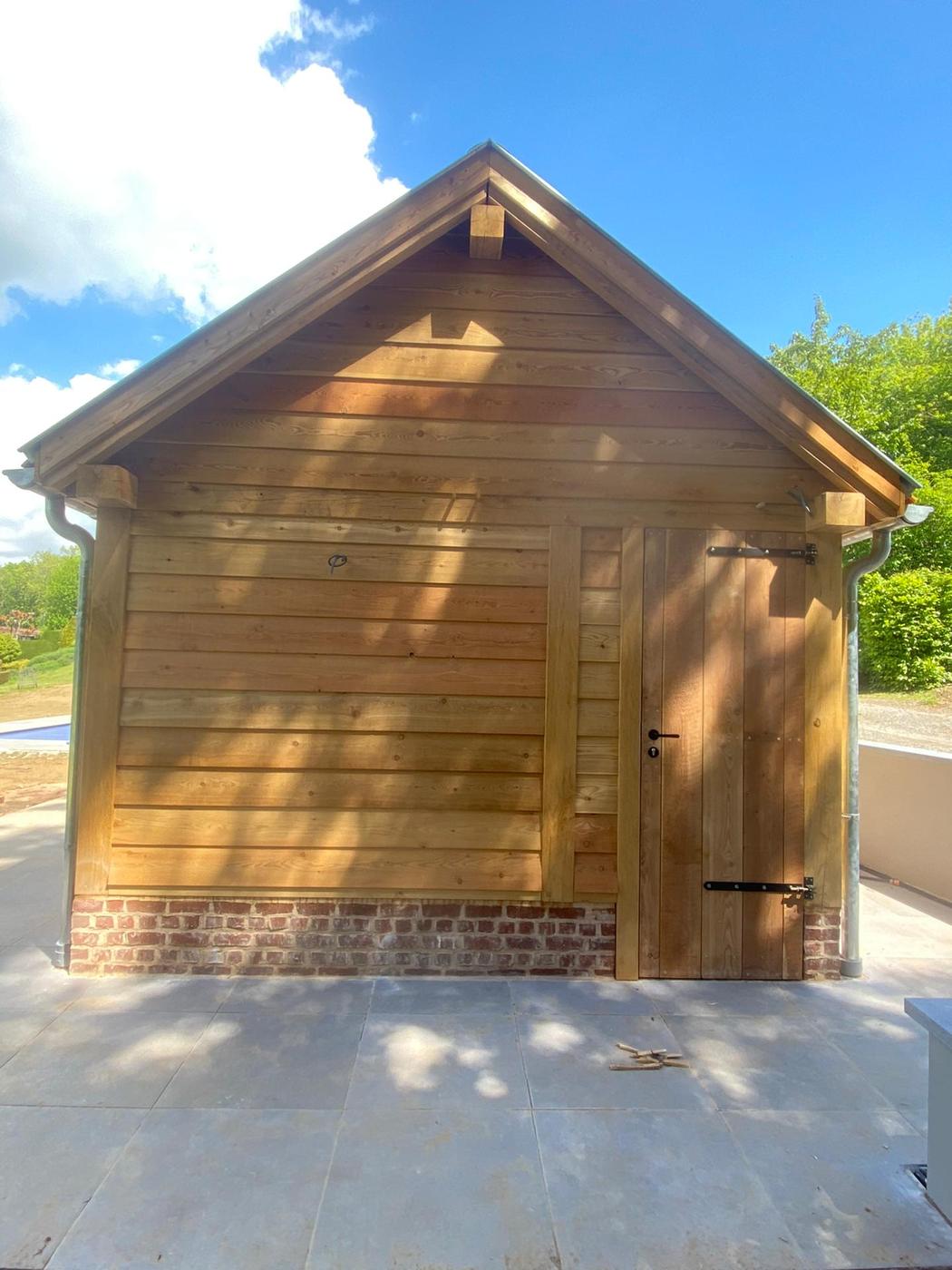 Pool-house en chêne à oculus — Lasne — étape 3