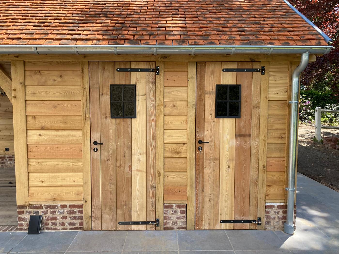 Pool-house en chêne à oculus — Lasne — étape 3