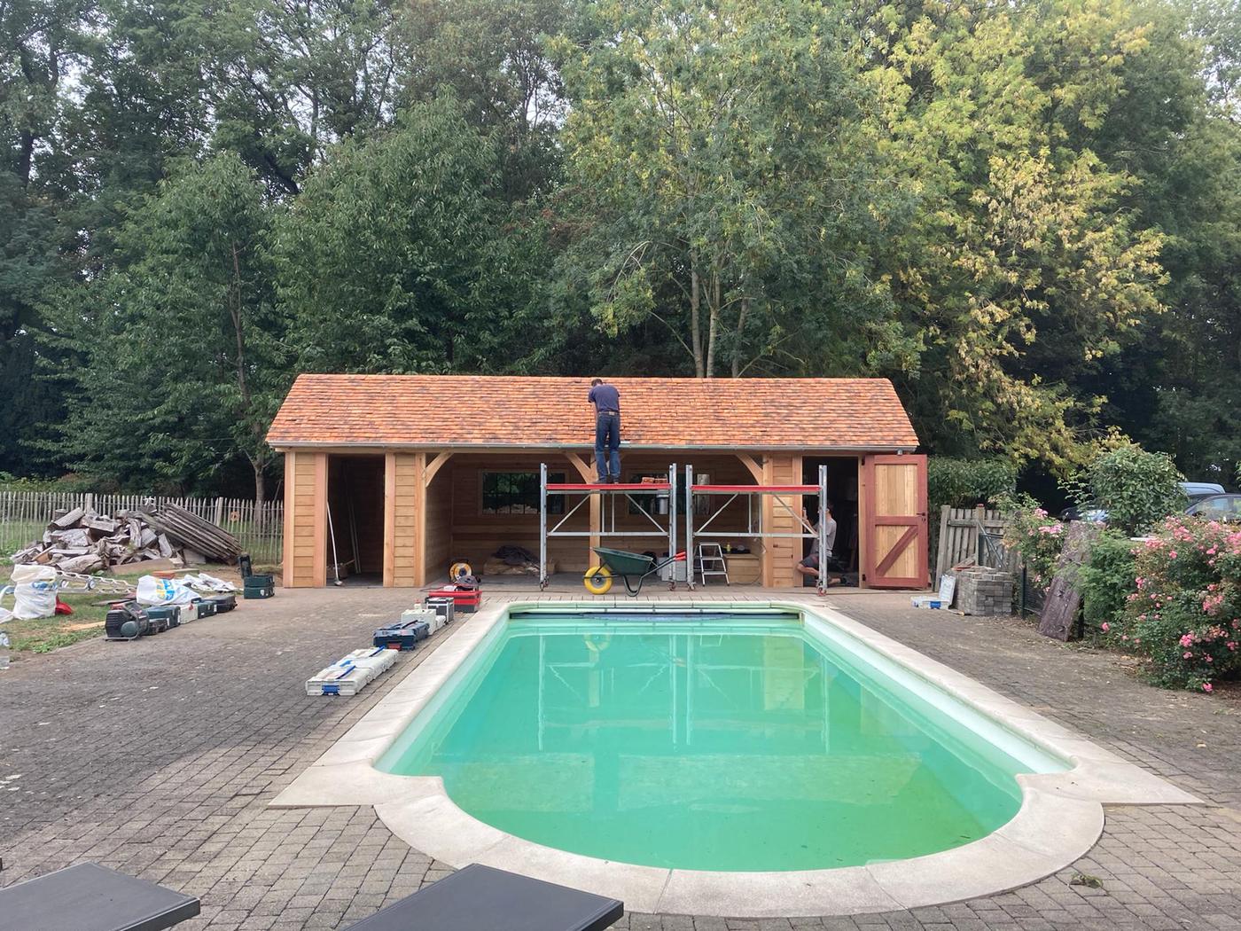 Pool-house à charpente apparente — Incourt — étape 2