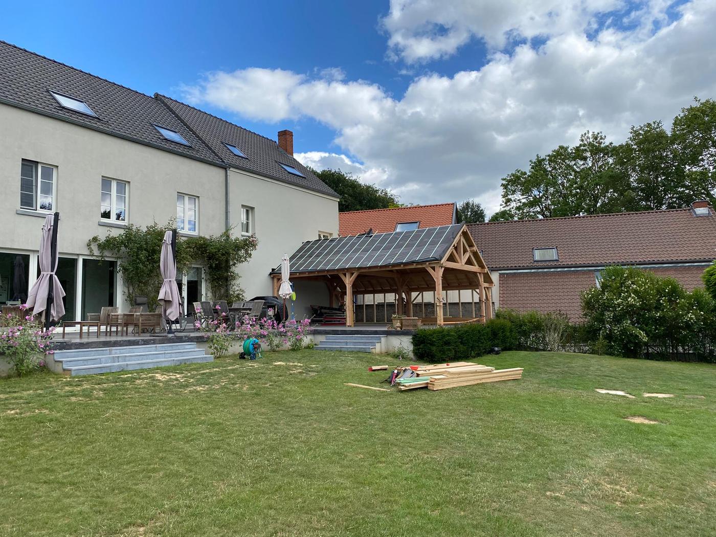 Terrasse couverte à fermes apparentes — Chastre — étape 1