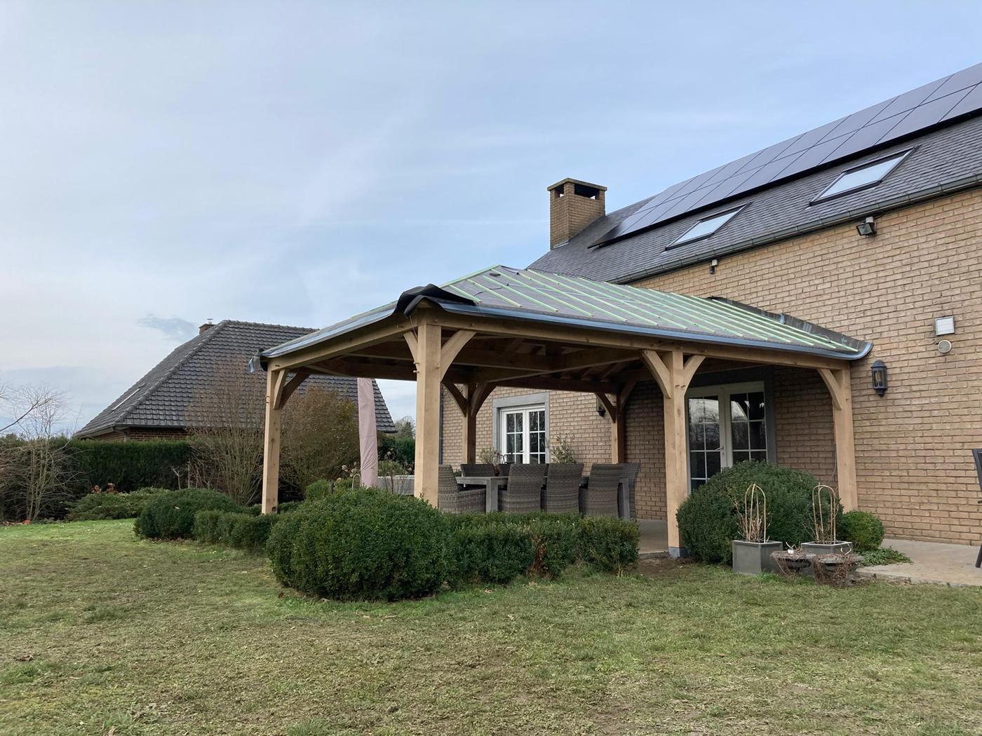Terrasse couverte en chêne à trois versants — Jemeppe-sur-Sambre — étape 1