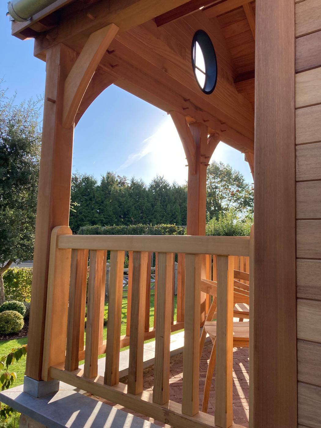 Terrasse couverte en iroko — Mons — étape 2