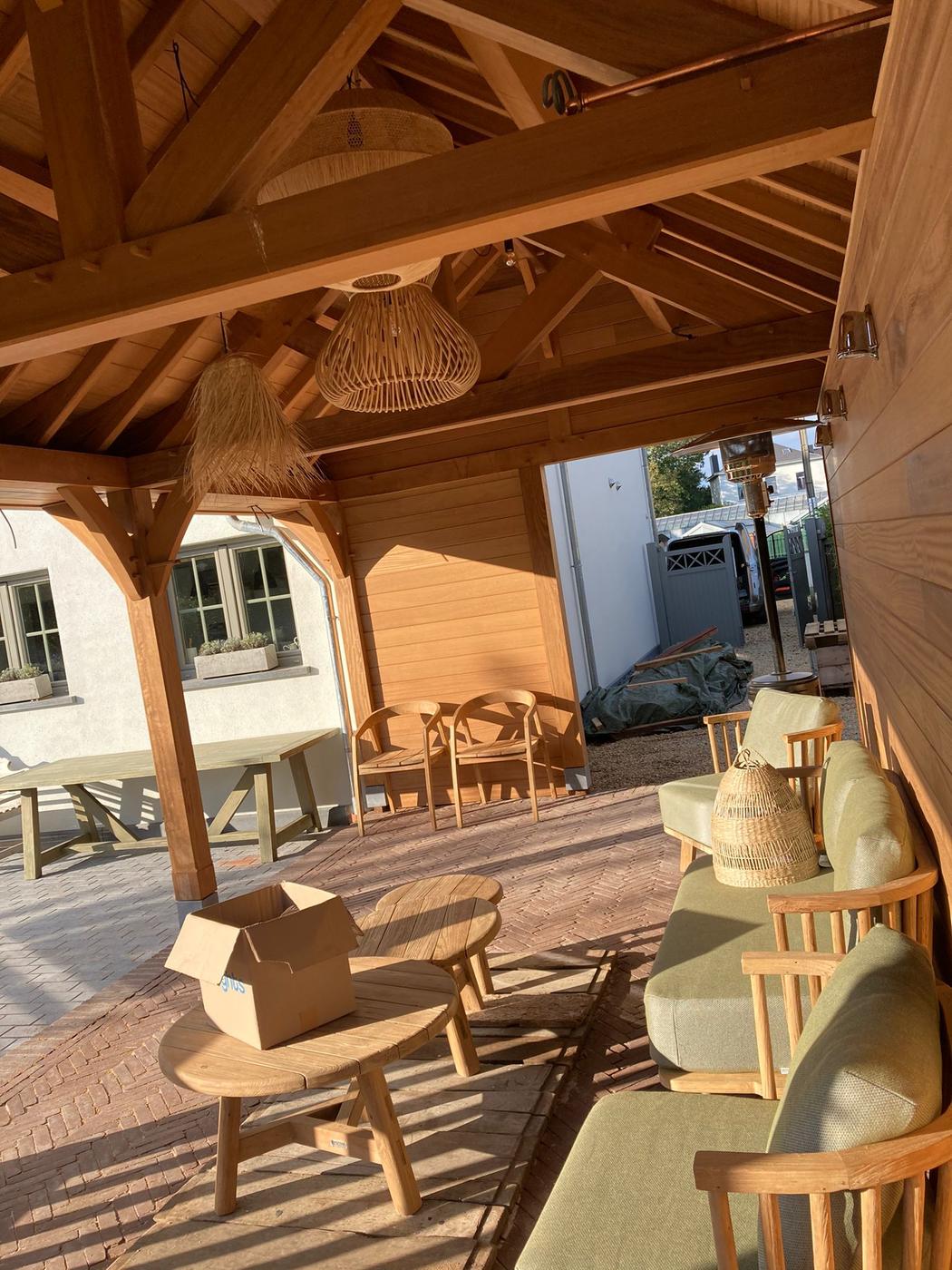 Terrasse couverte en iroko — Mons — étape 2