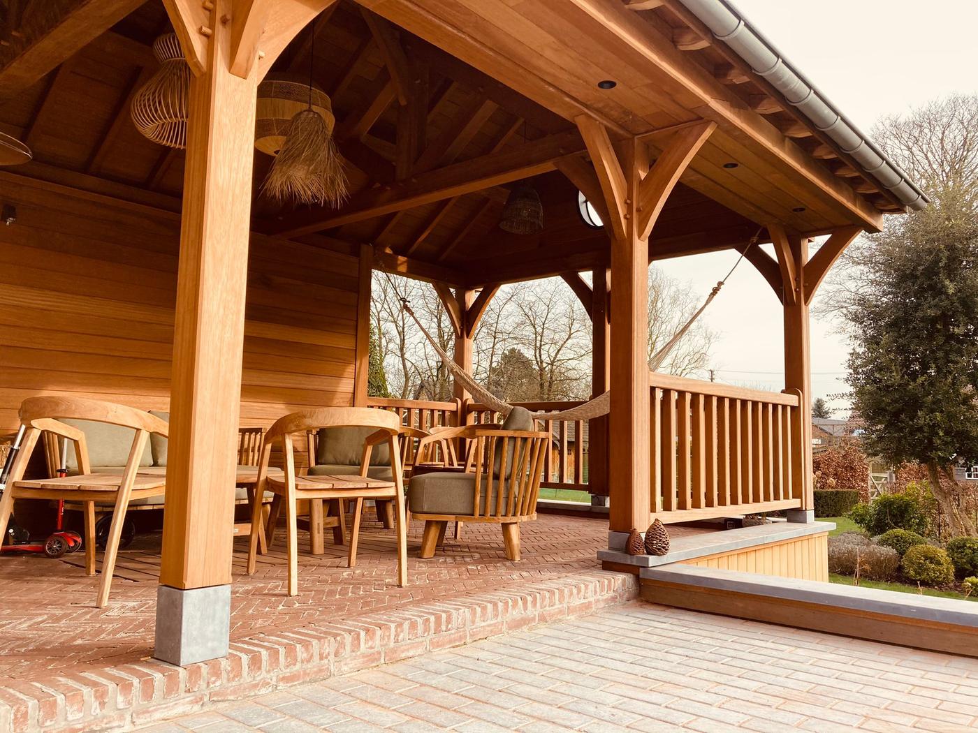 Terrasse couverte en iroko — Mons — étape 4